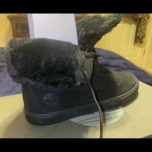 Lace up sneaker boot